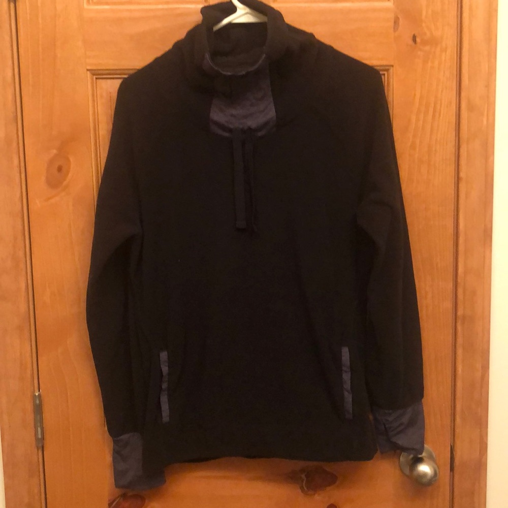 old navy sweatshirt